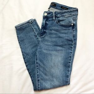 Judy Blue Rockford High Rise Relaxed Fit Skinny Jeans Style jb88262 Size 11/30